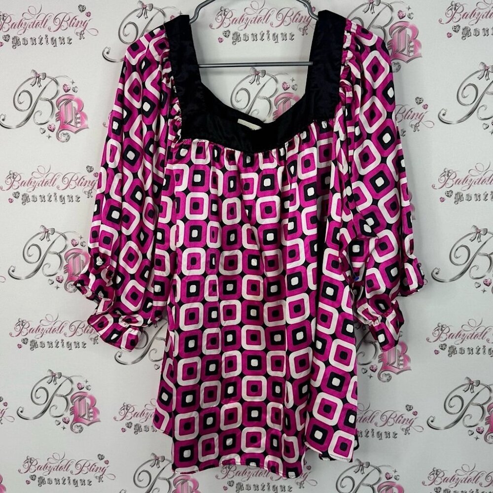 Laura plus blouse top shiny shimmer Geometric Pink and Black Women's Top